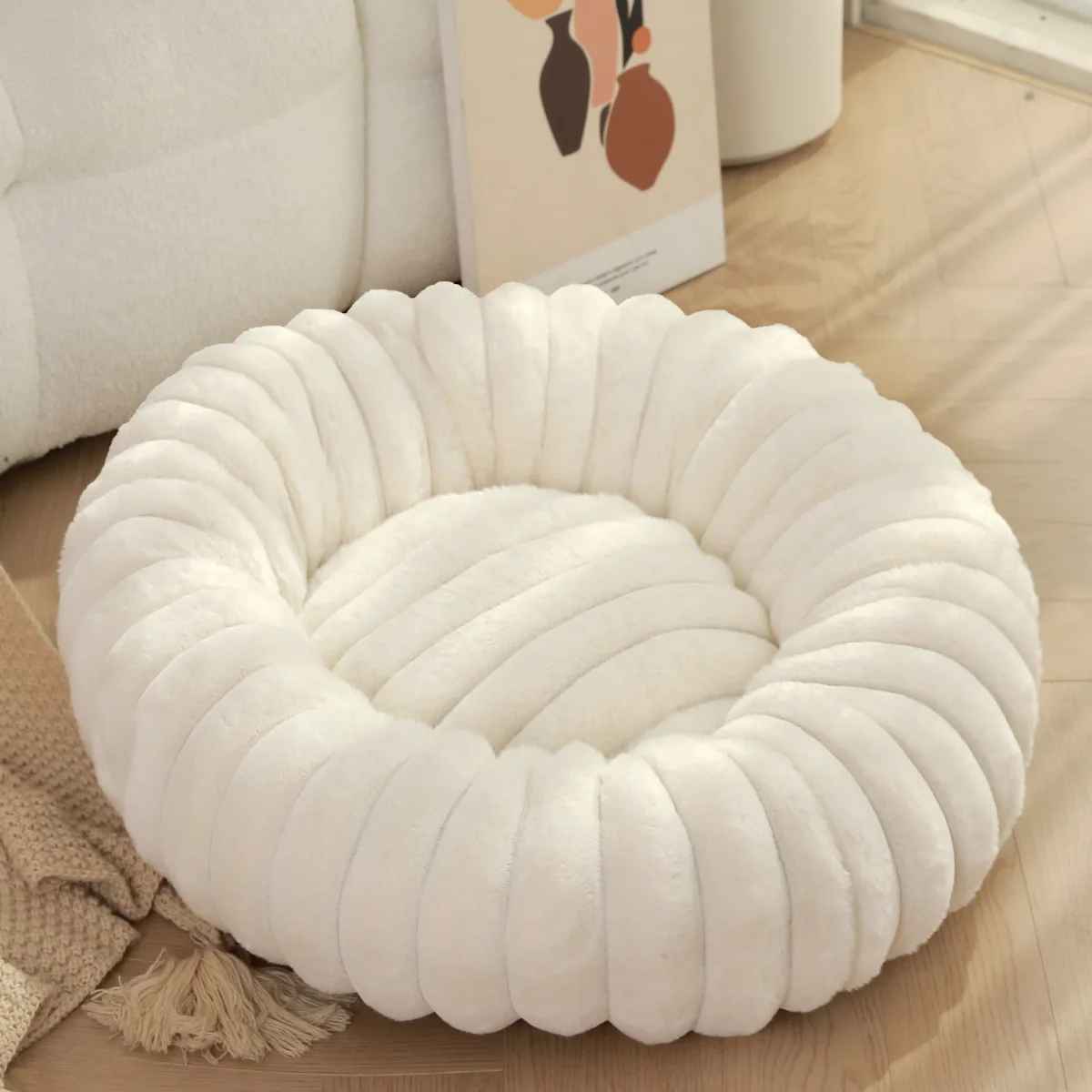 blanc lit pour chat beignet