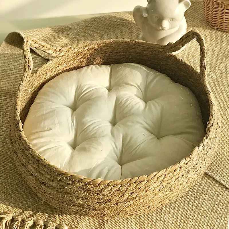 panier chat en rotin avec coussin beige