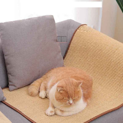 gros chat roux couché sur Tapis pour griffe chat multi - usages 