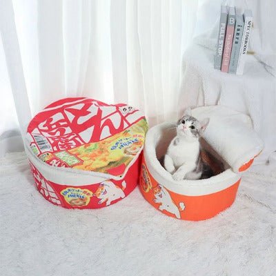Maison chat | Kawaii Nouilles avec chaton à l'intérieur
