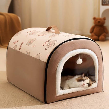 niche pour chat brun et chat dort