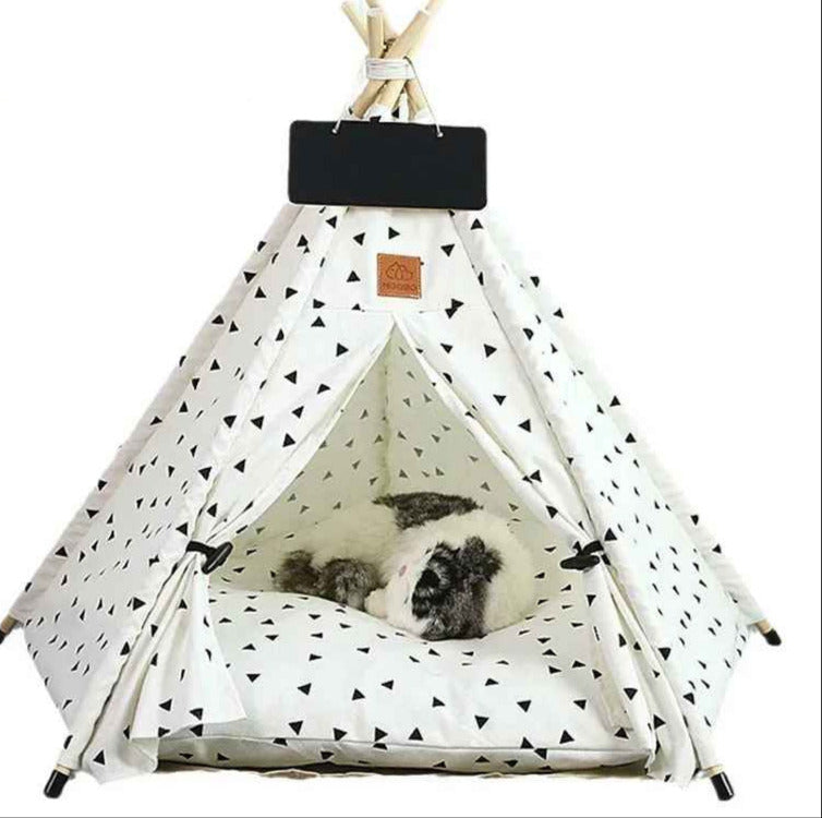 petit triangle noir tente tipi chat