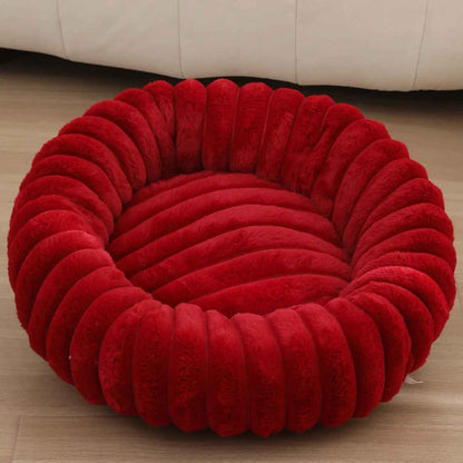rouge lit pour chat beignet