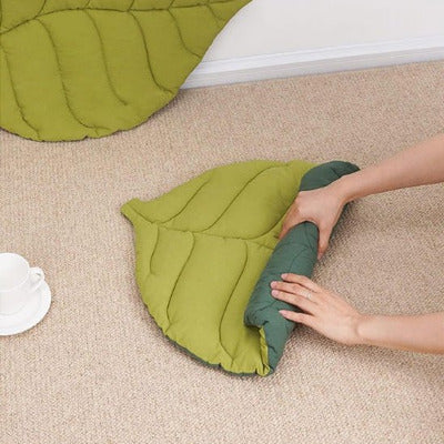 tapis de lit pour chat feuille enroulé