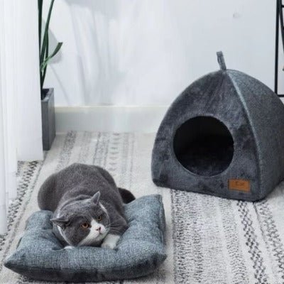 Tente à chat | Confort Design Igloo avec chat sur son coussin